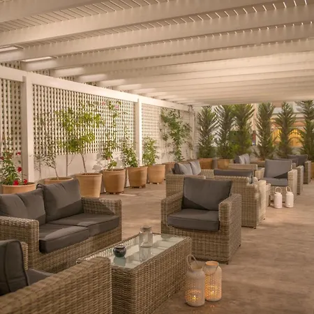 Hotel Irini 3*