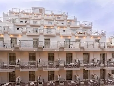 Irini Hotel 3*