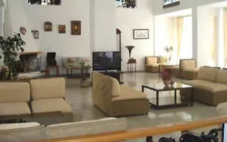 Irini Hotel