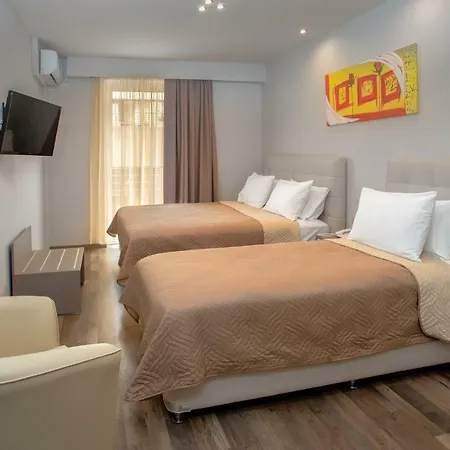 Irini Hotel 3*